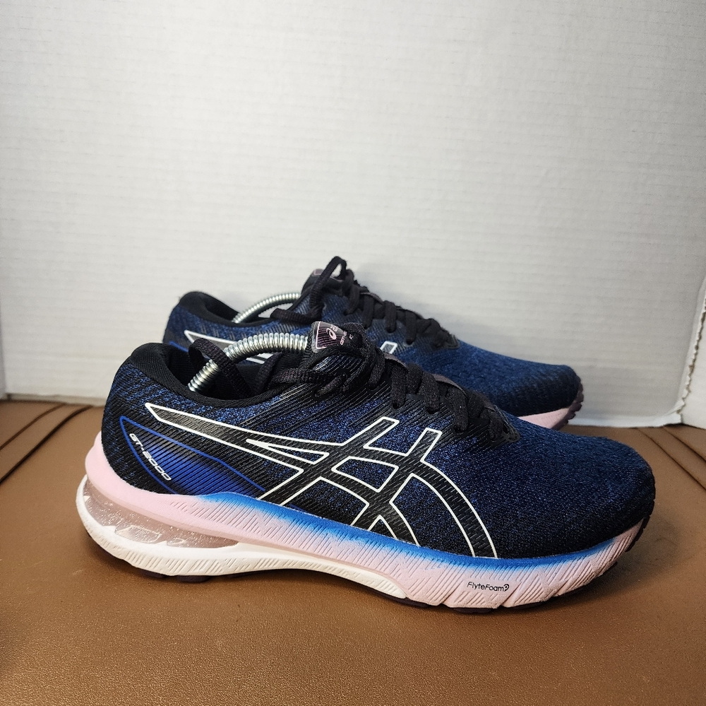 ASICS Women's 7 GT-2000 10 Running Sneaker Lake Drive/White
